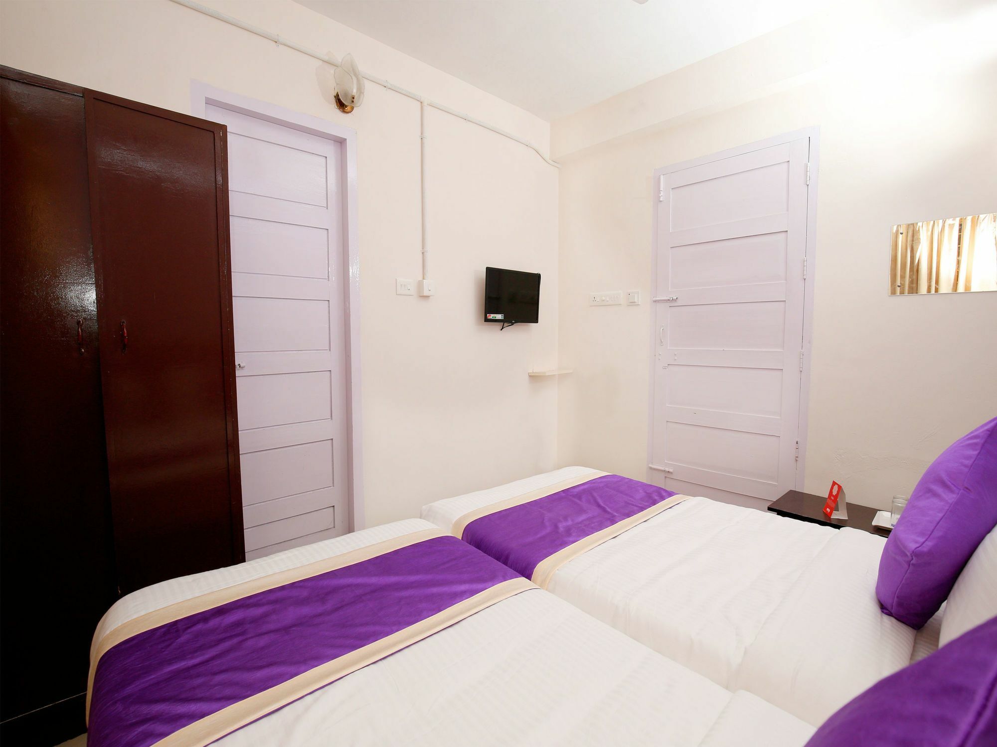 Oyo 9797 Hotel Vbee Plaza Thiruvananthapuram Exterior photo
