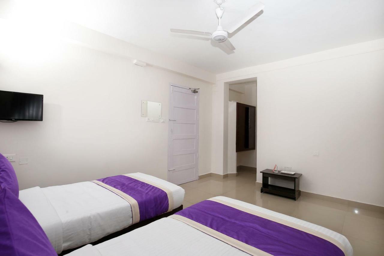 Oyo 9797 Hotel Vbee Plaza Thiruvananthapuram Exterior photo